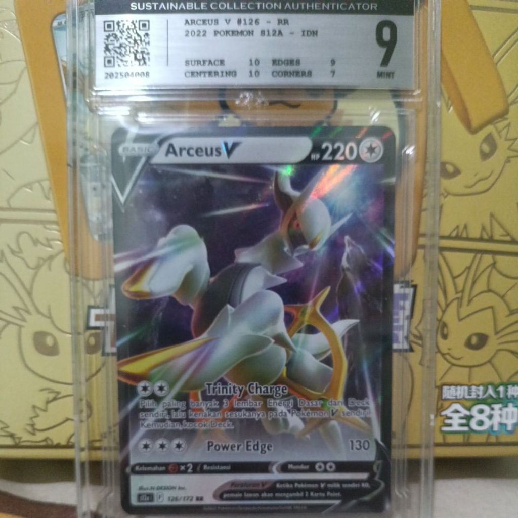 Slab Arceus V RR grade 9 Mint