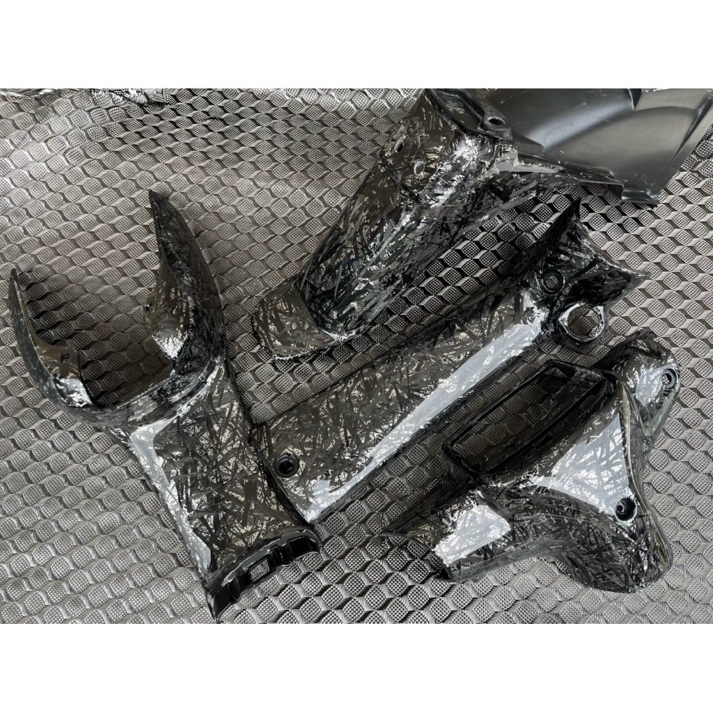 Paket body Kasar Fizr Carbon Forged Spyder Silver | Body Kasat Set Fizr Carbon Forged spyder silver 