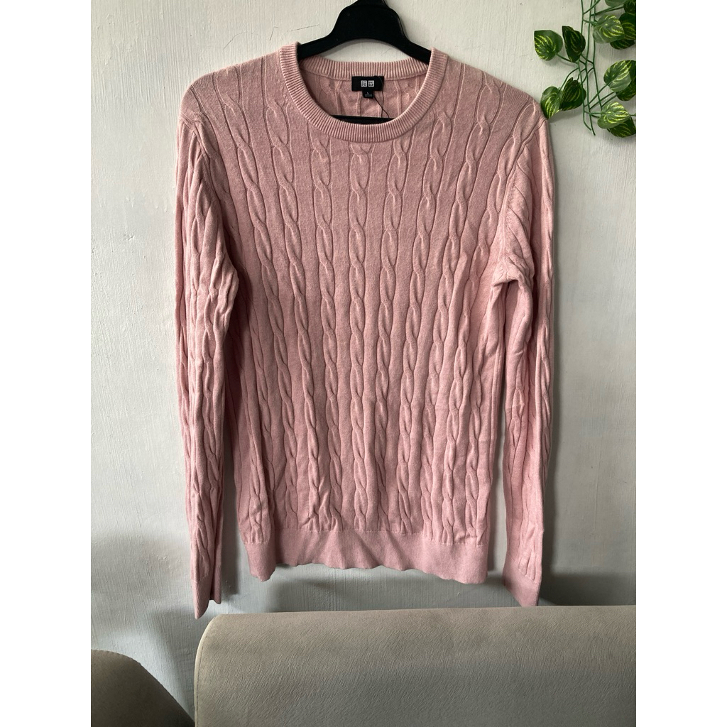 PRELOVED RAJUT KEPANG UNIQLO CABLE KNIT