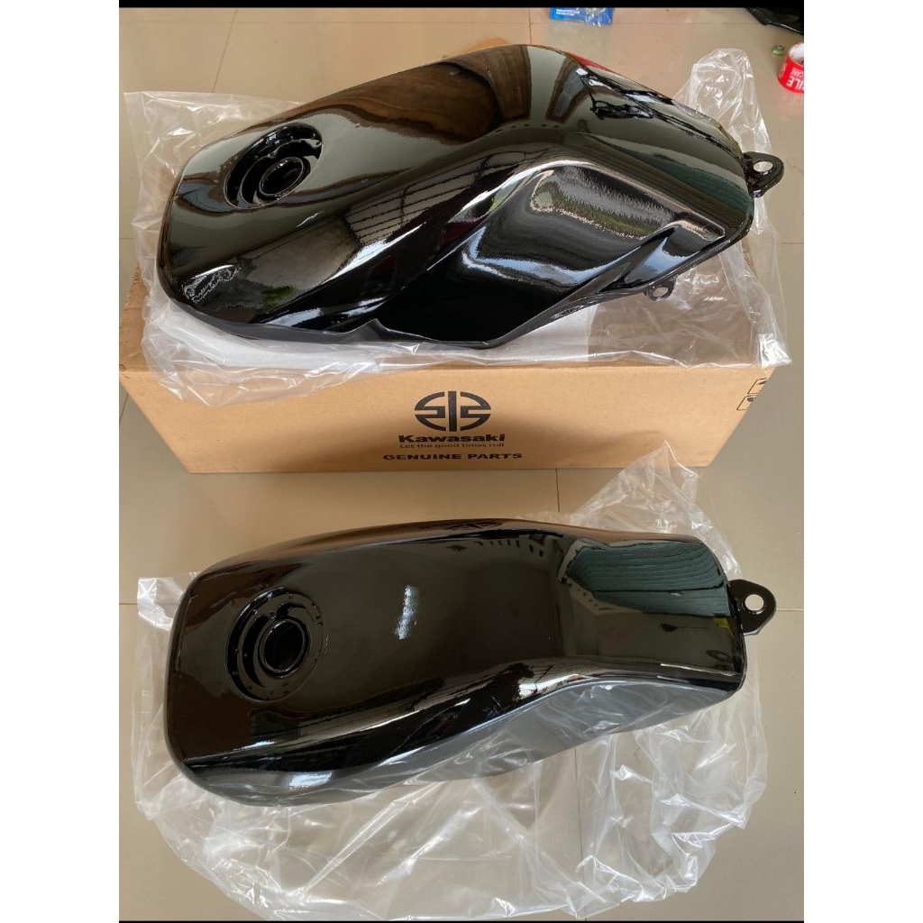 Tangki Ninja R Ss warna hitam