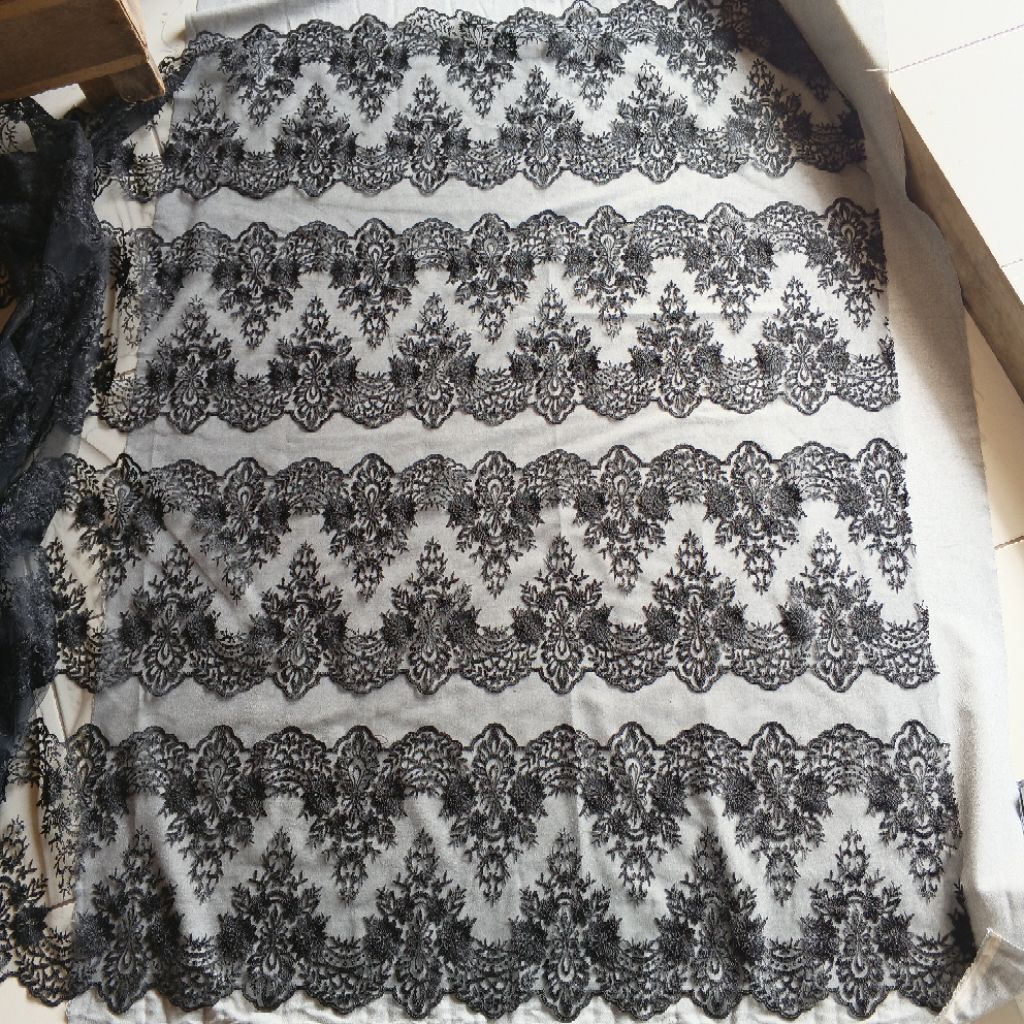 kain tile bordir motif - kain tile bordir meteran - kain tile bordir premium - kain tile antik /0,5m