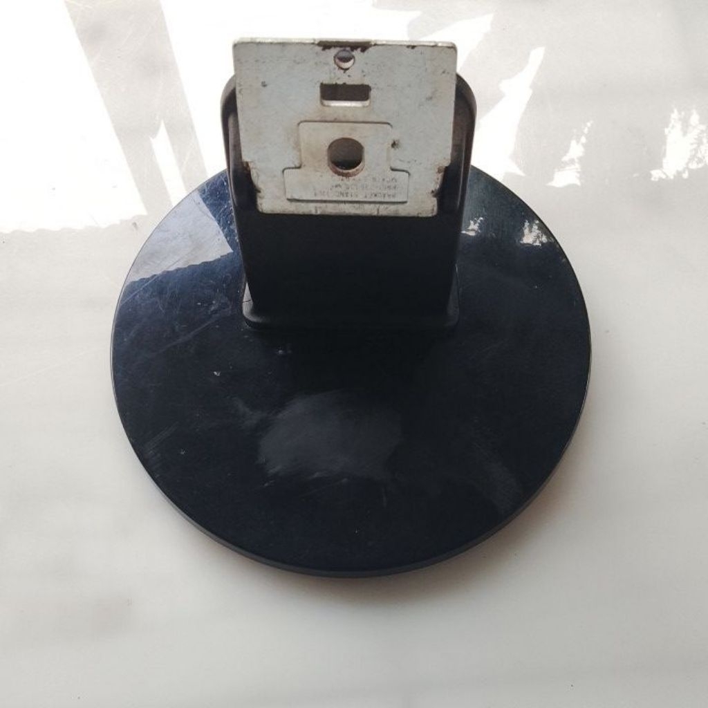 Kaki Monitor HP V203P