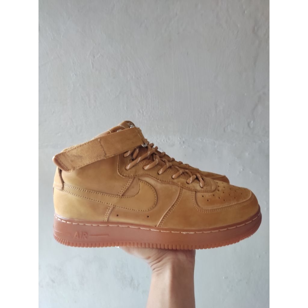 Nike Air Force 1 Mid '07 Flax...
