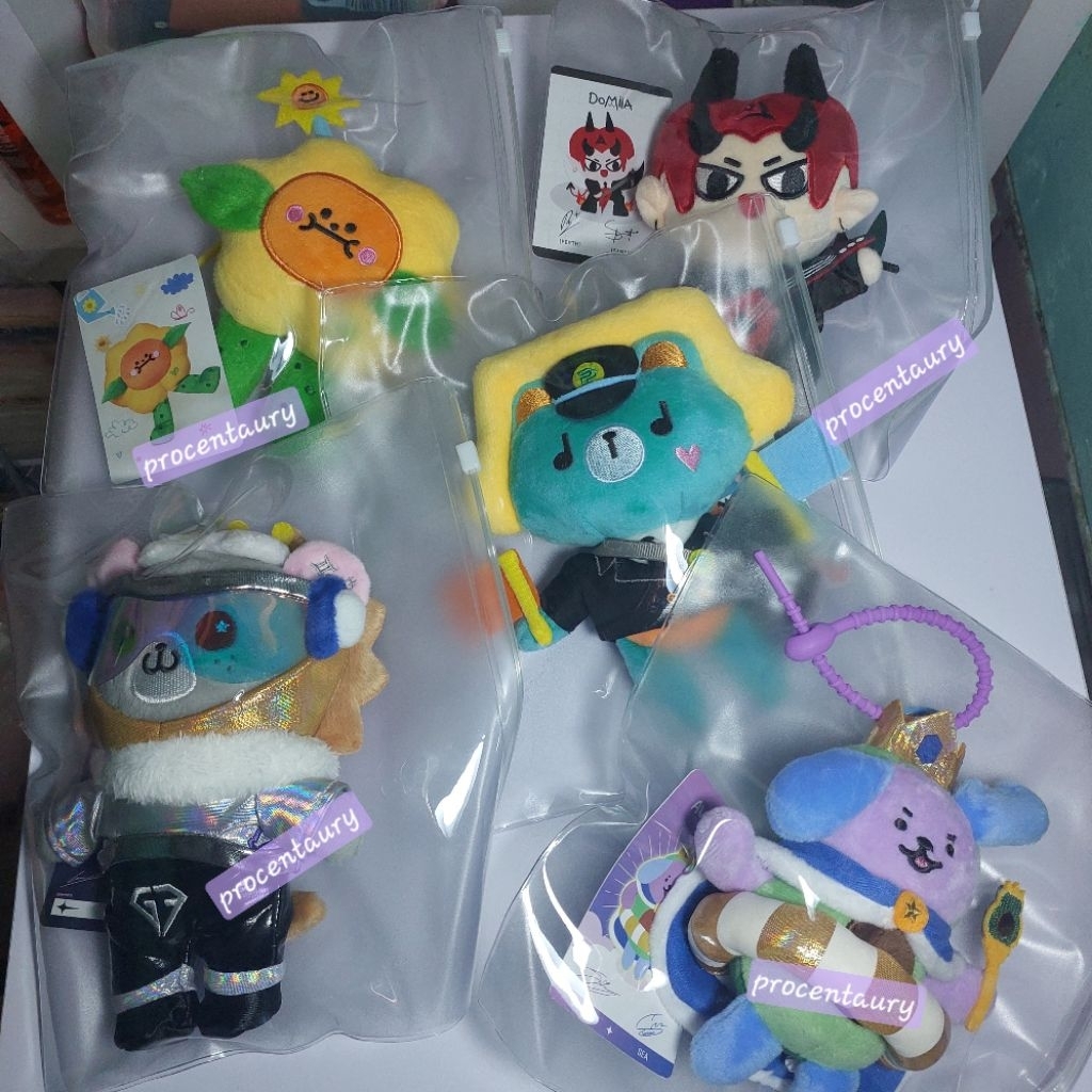READYSTOCK DOLL KEYCHAIN GMMTV PERMPOON JAIDEE HELLO ARMS LOOK KHUNNOO V3 AVOCEAN PondPhuwin JimmySe