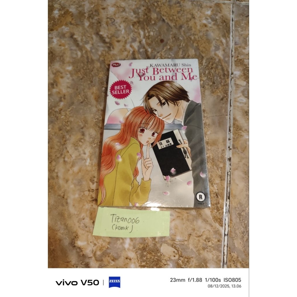 Komik Just between you and me - Kawamaru