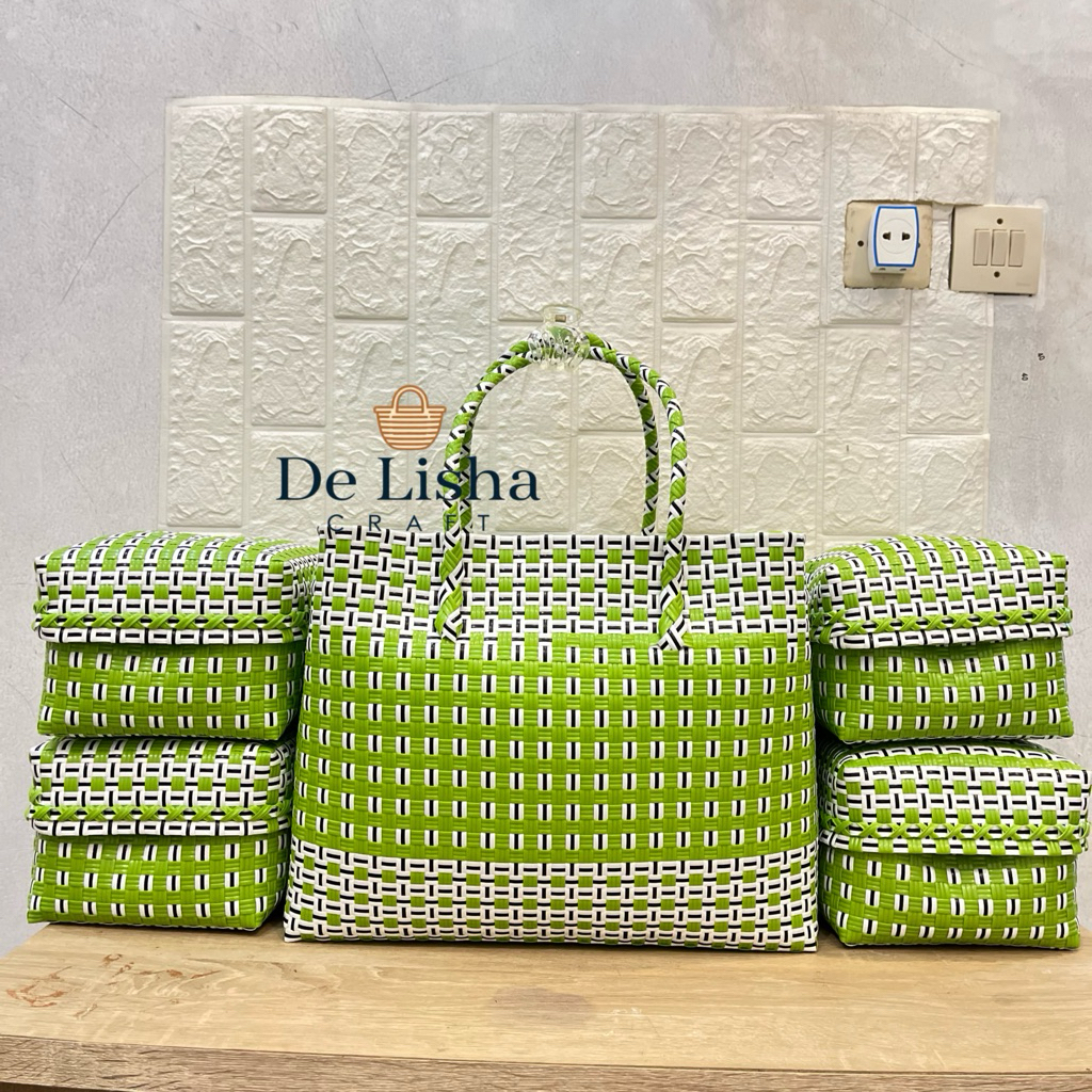 Tas set keben isi 4/tas keben bali/tas canang sari/sudah include besek bambu
