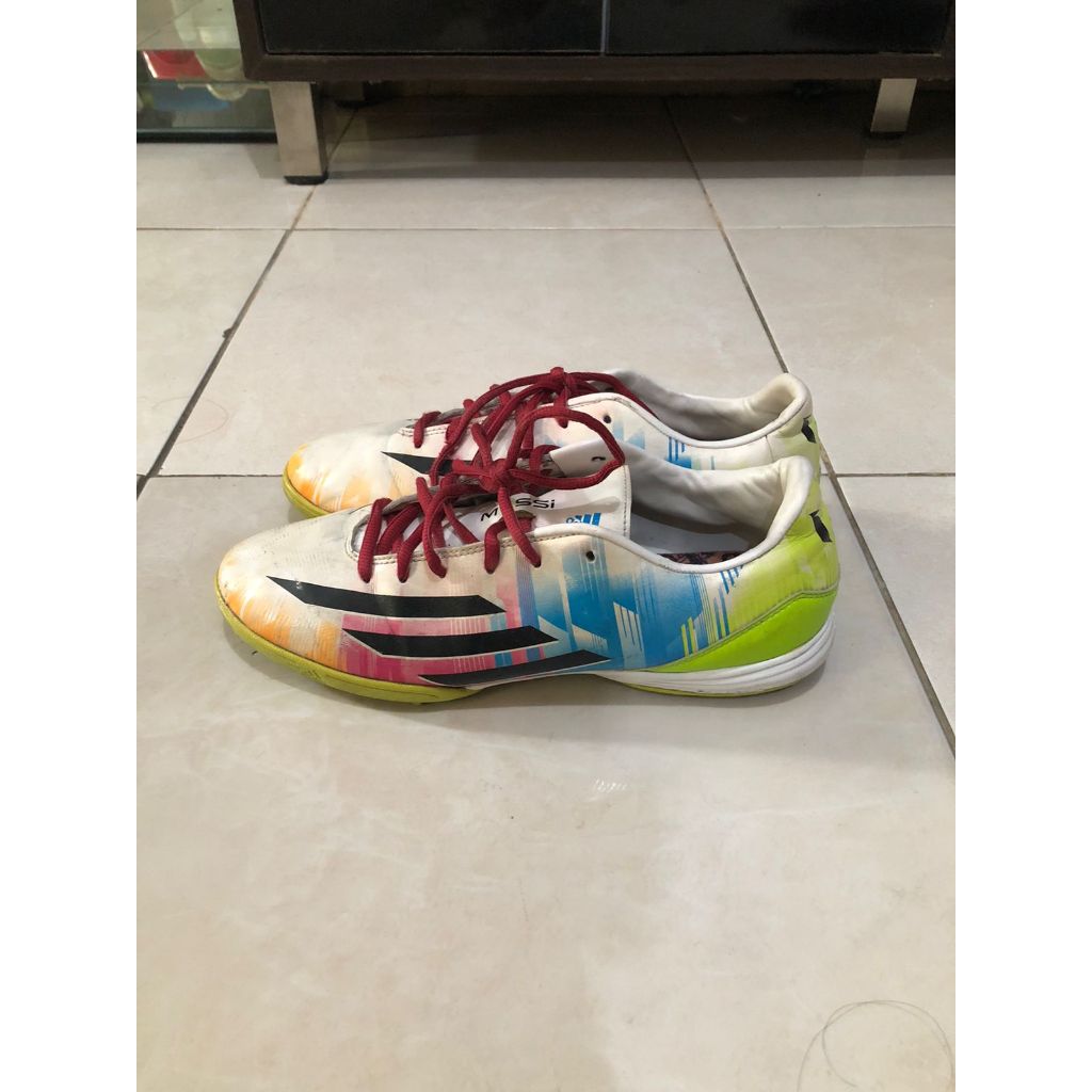 Sepatu Bola, Minisoccer, Futsal Adidas F10