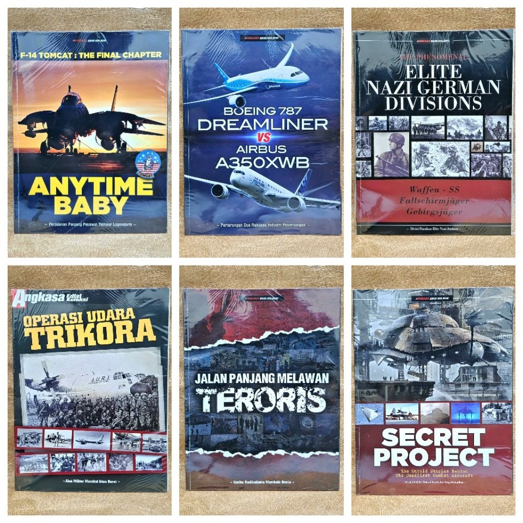 Majalah ANGKASA KOLEKSI & COMMANDO WAR FIGHTER SERIES