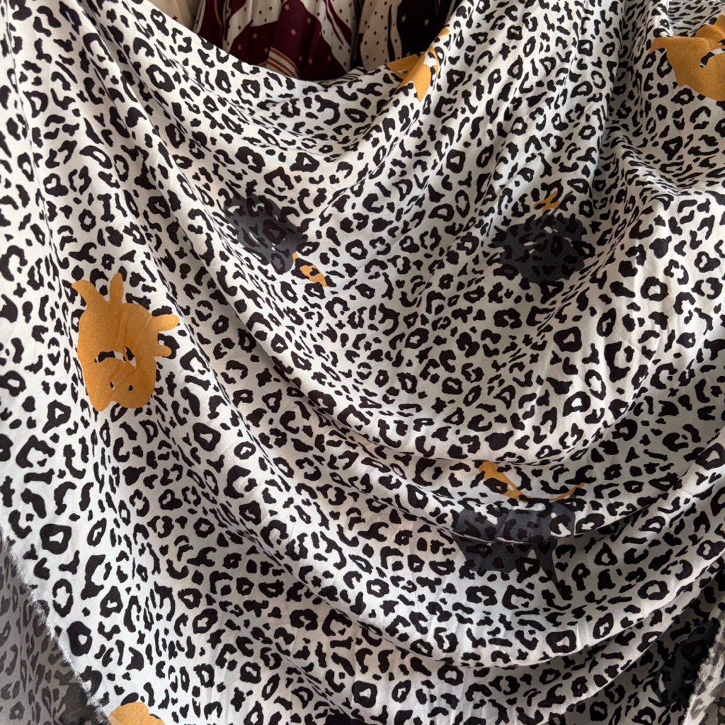 Kain Katun Rayon Viscose Premium // Kain Rayon Motif Leopard Best Seller (harga/0,5meter)