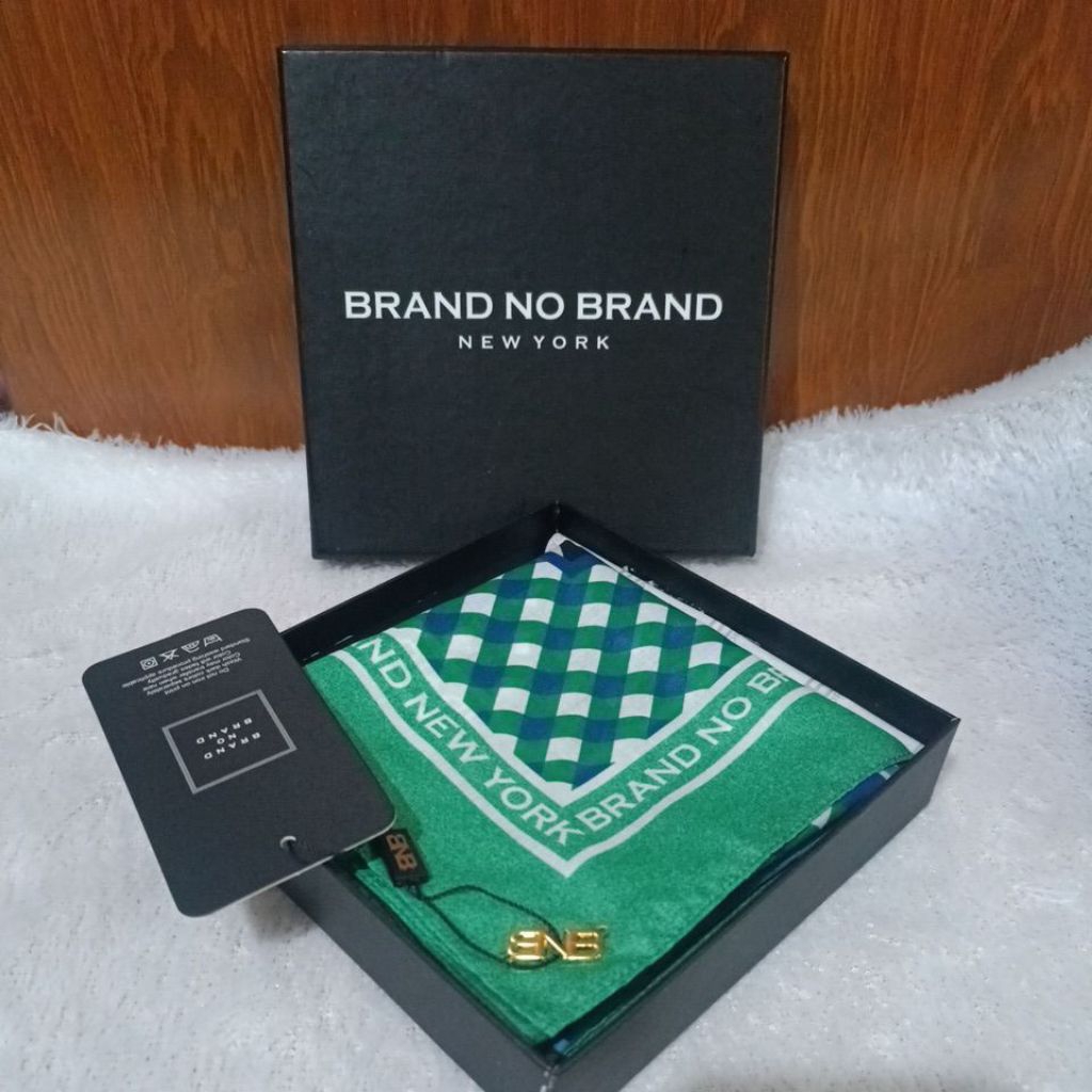 Brand No Brand BNB Scarf