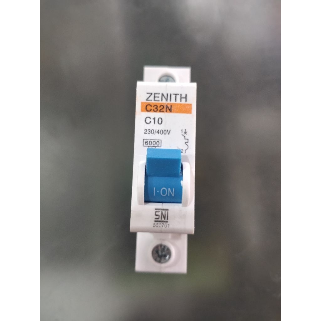 MCB ZENITH C10 AMPERE (MINIATURE CIRCUIT BREAKER)
