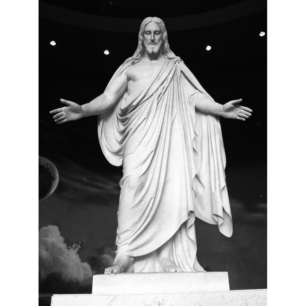 Patung Yesus Batu Alam