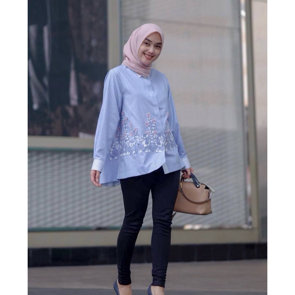 ARTKEA STRIPES - Embroidered Shirt Size M