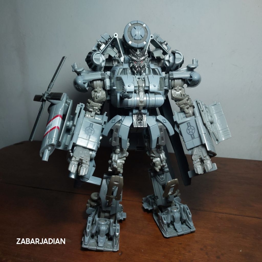 Transformers Studio Series Blackout