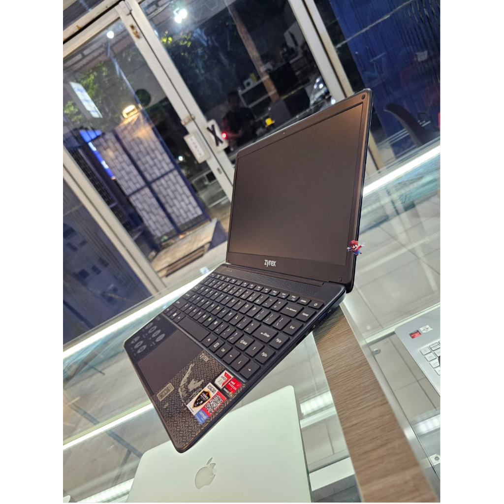 Laptop Baru ex Display Design