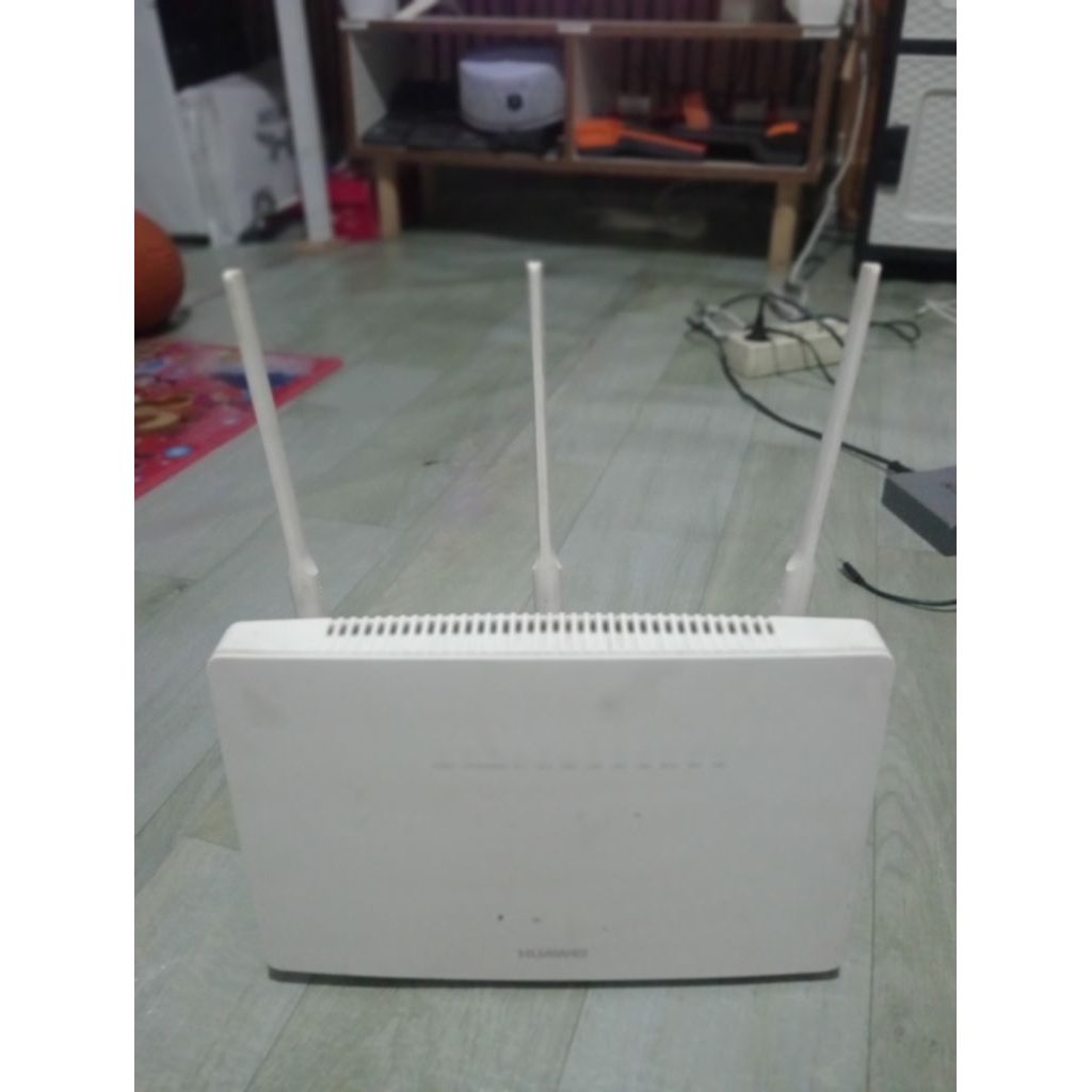 Huawei HG8245U port biru