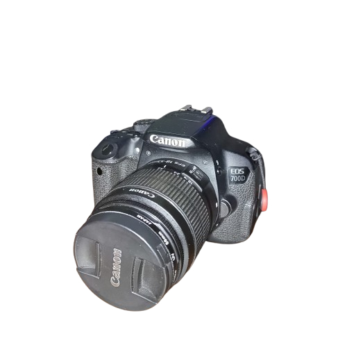 Kamera Canon EOS 700D + Lensa kit 18-55mm