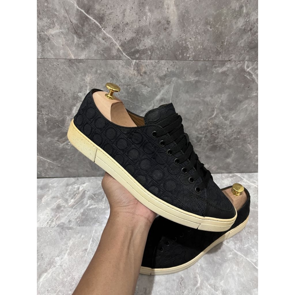 Sepatu Salvatore Ferragamo Original Sneakers casual formal bekas preloved pria wanita