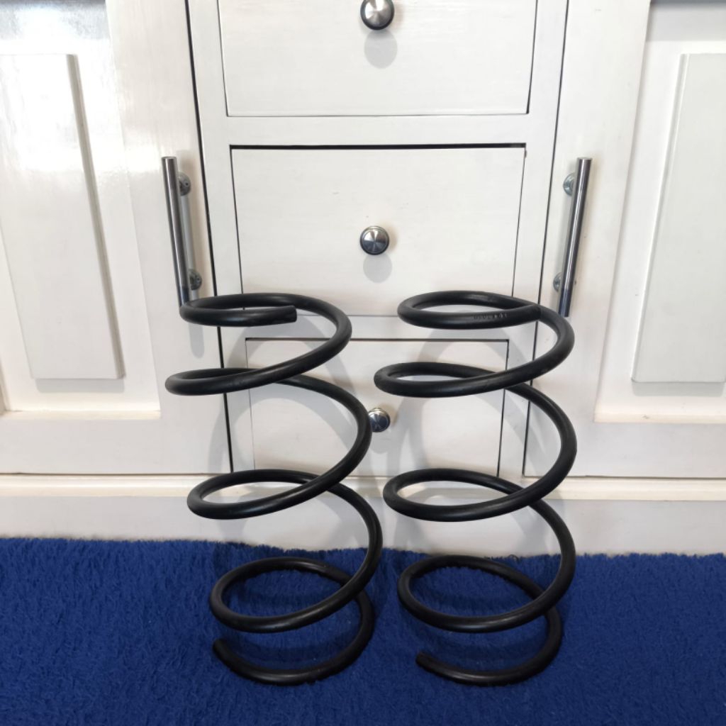 coil spring BMW E46 depan