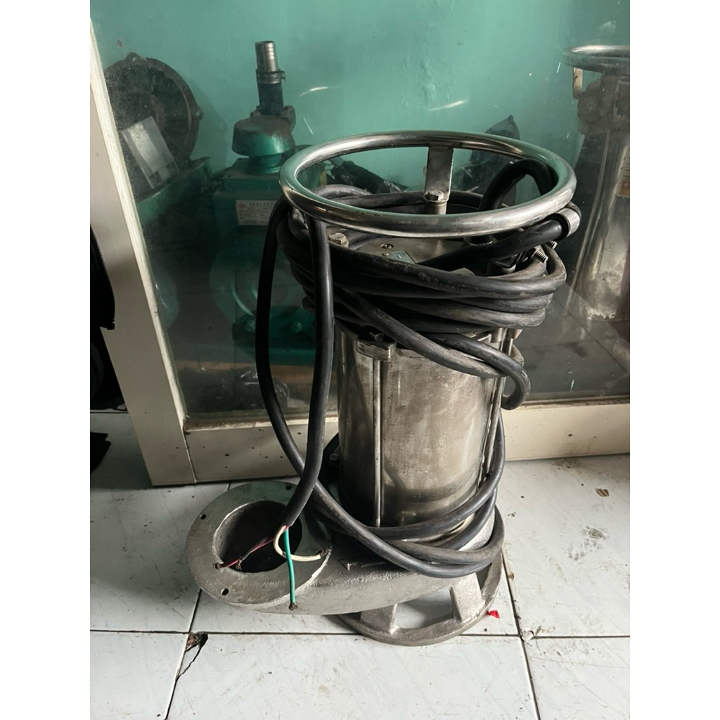 Pompa Celup Air Kotor 4 Inchi 3 Phase 5 HP SHOWFOU SSQ 532 Full Stainlees Steel