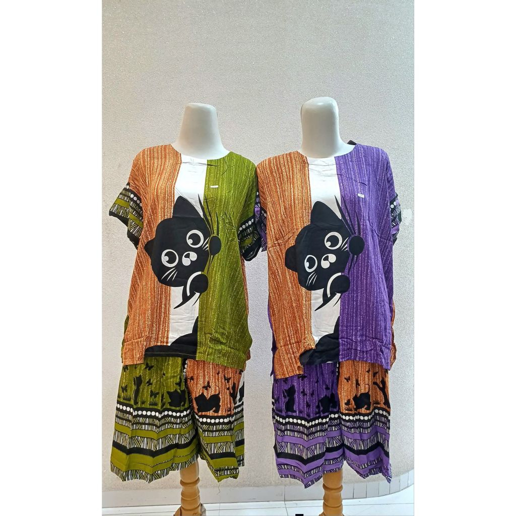 Stelan Celana Pendek Wanita Batik Motif Kucing