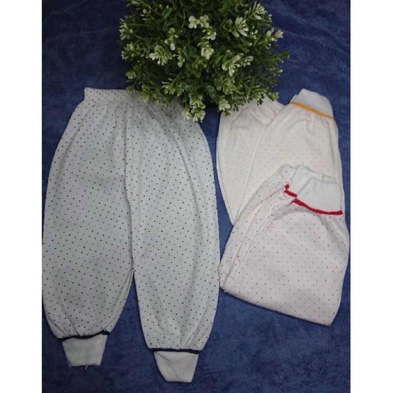 Celana Panjang Bayi Usagi Motif Bintik Celana Panjang Bayi Usagi Bintik - Bahan Katun Lembut dan Men