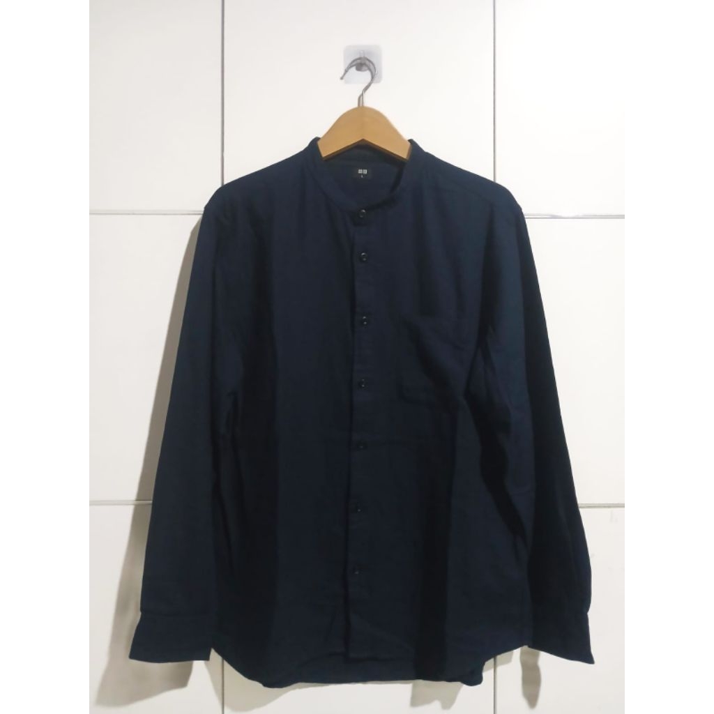 Uniqlo Shanghai Kemeja Pria Casual Size L