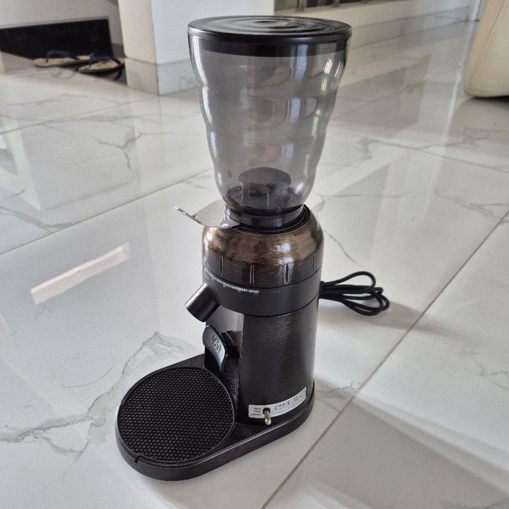Hario V60 Electric Coffee Grinder. Grinder Kopi. Kondisi Normal