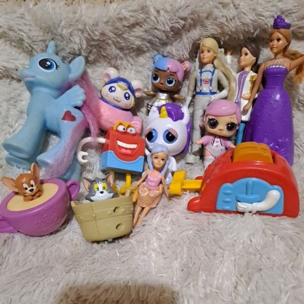 Mainan McD Anak Karakter Minion SpongeBob Kuda Pony Mobil Paw Patrol