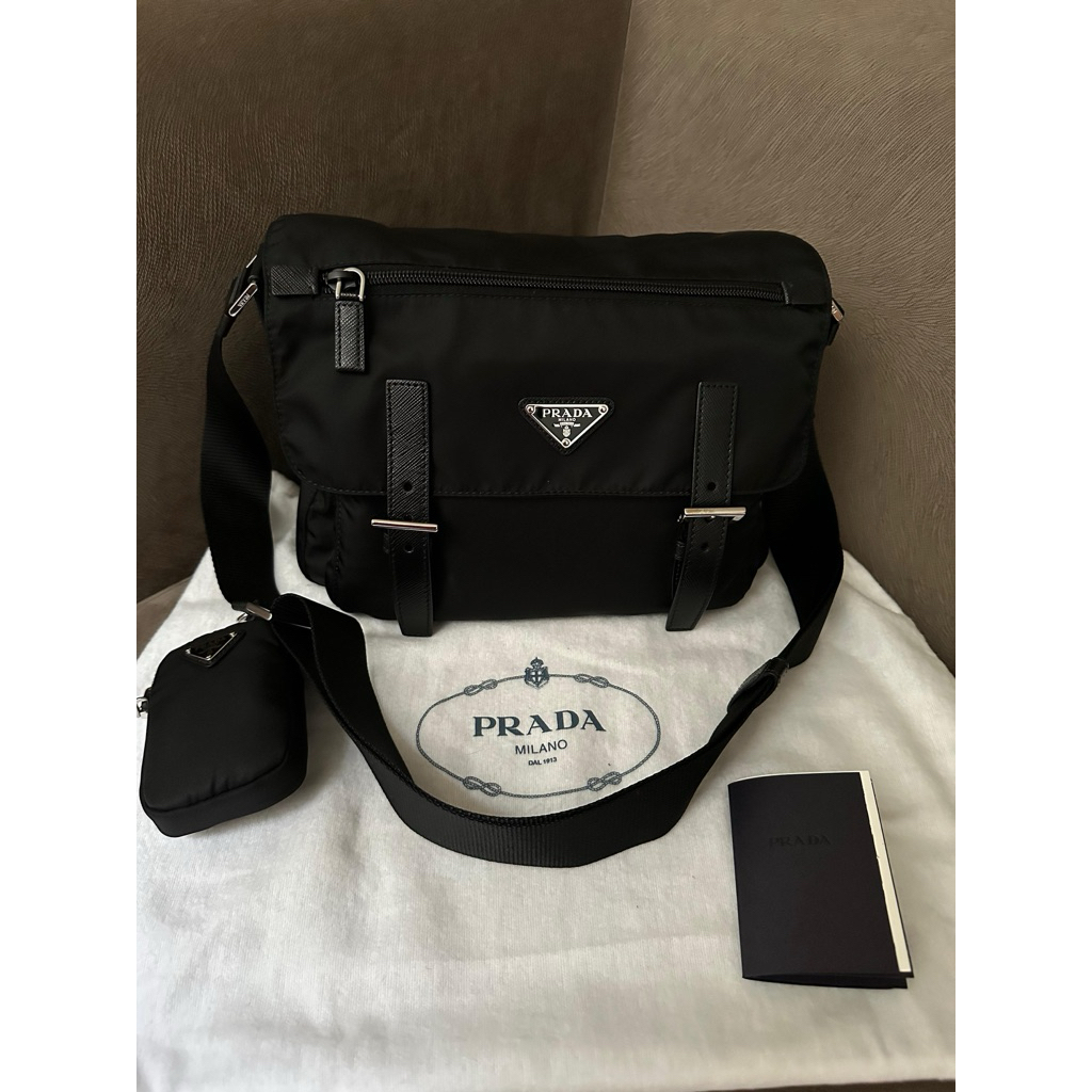 PRELOVED Prada Messenger Tessuto Nero With Small Pouch