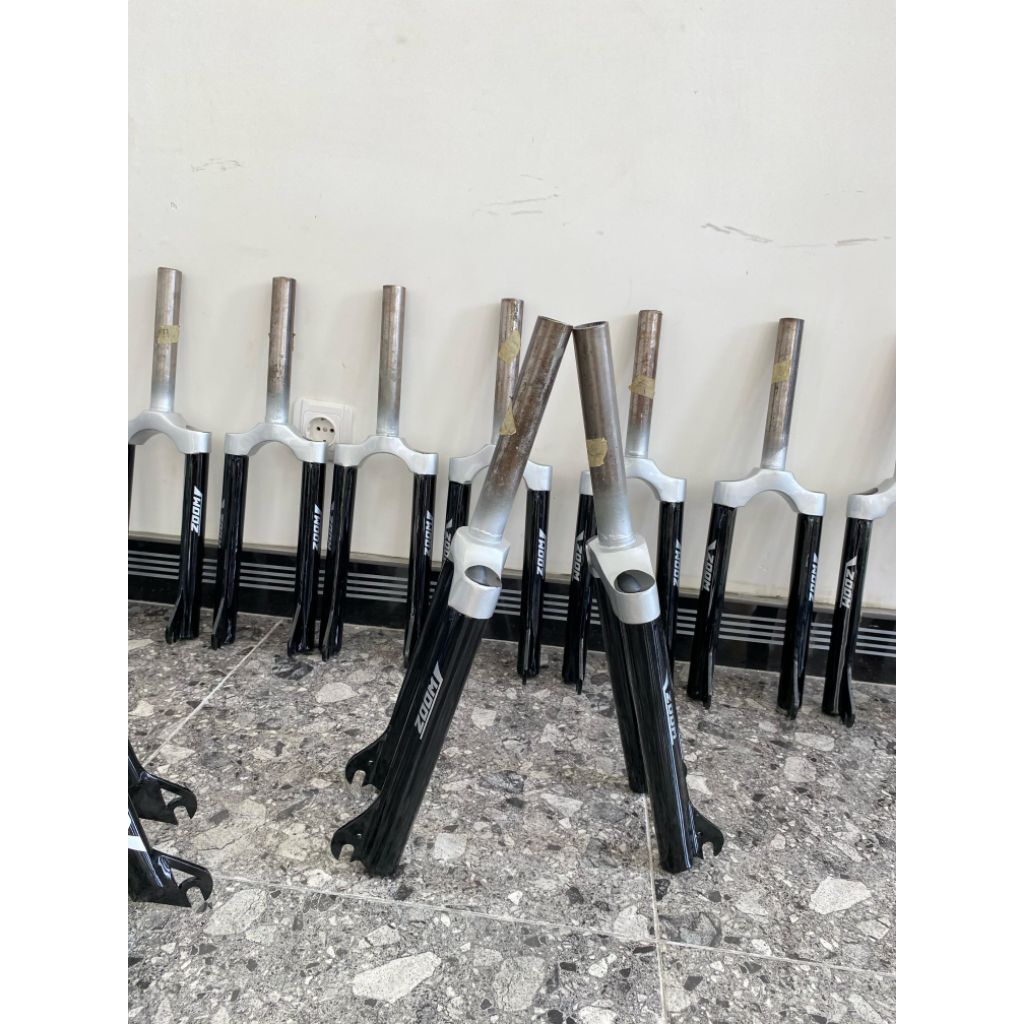 Ready Fork Zoom Ukuran 20