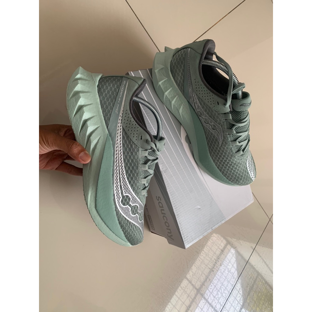 Saucony Endorphin Pro 4 ICEBREG