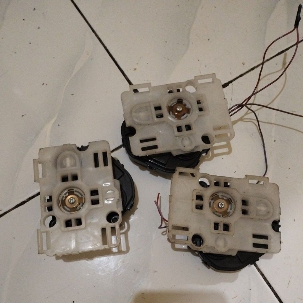 Motor mirror kaca spion vios Yaris Sigra barang second original