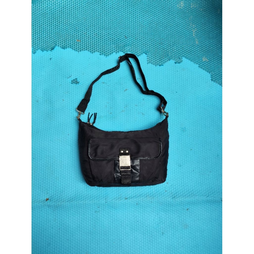 Slingbag/Selempang/Tas Harian Daily/Tas Hp Hape/Tas Casual/Tas Pria Cowok Cewek Second ORI BRAND MAI