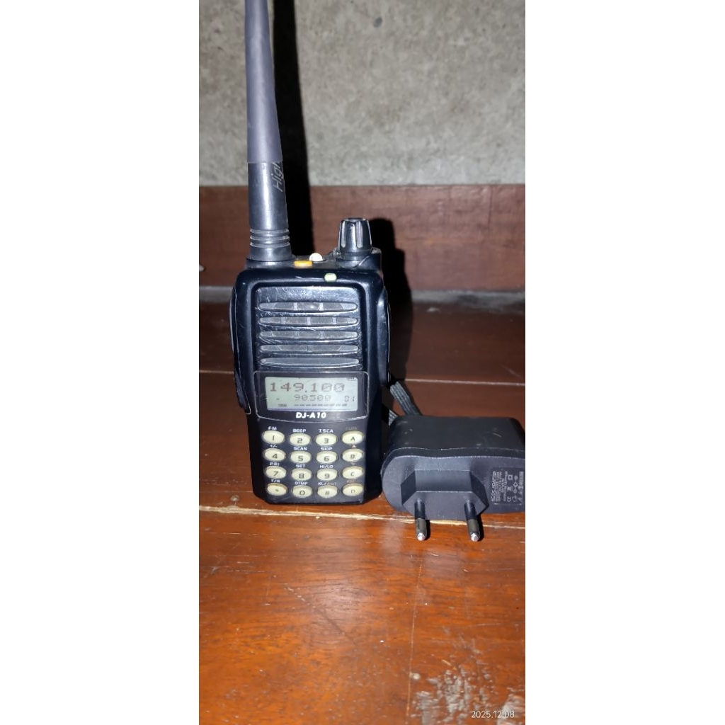 ht alinco DJ A10 bekas segel