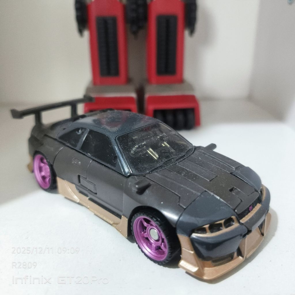 Transformers Studio Series 104 Nightbird Tomy