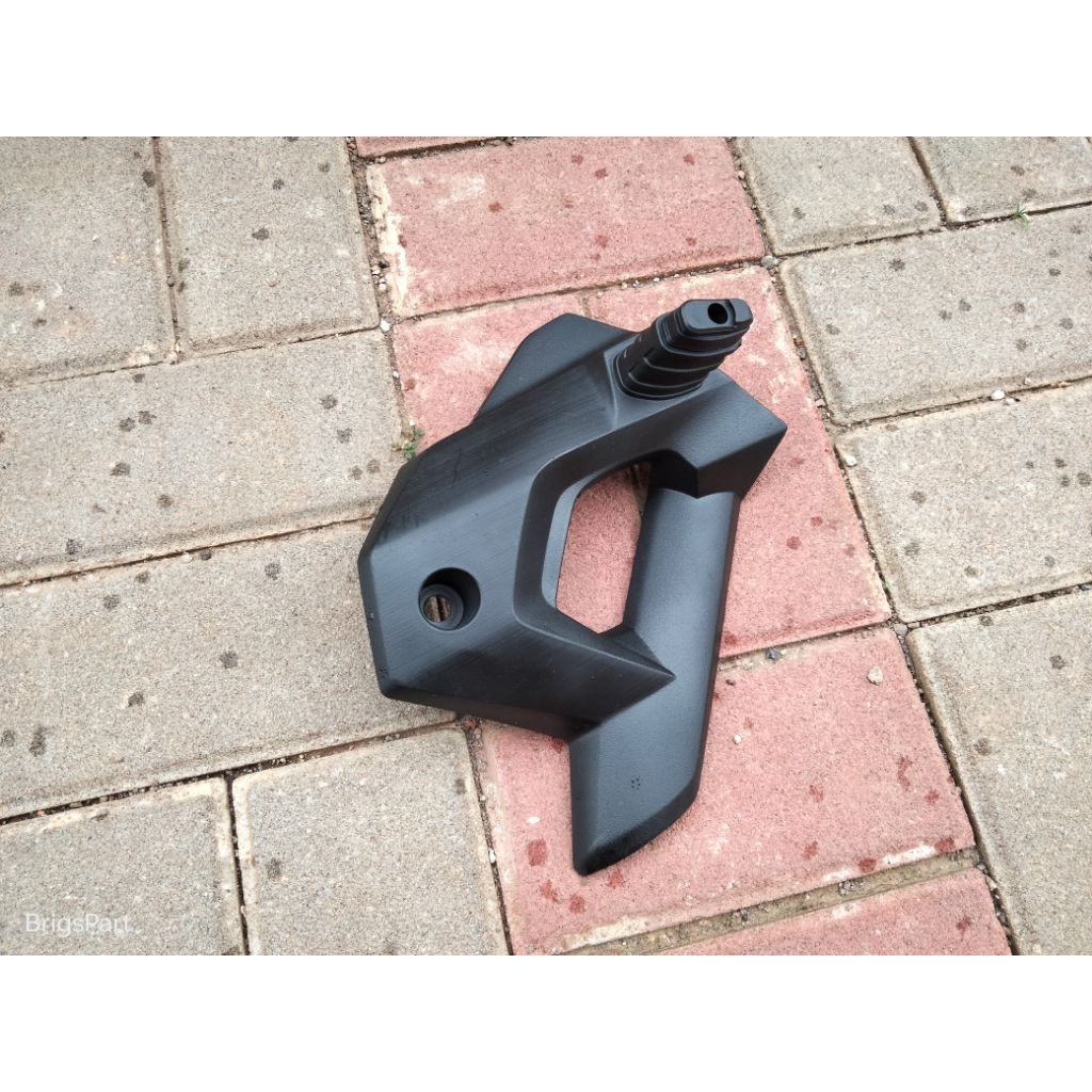 cover kupingan batok lampu sen depan sebelah kiri honda cb150verza cb verza original