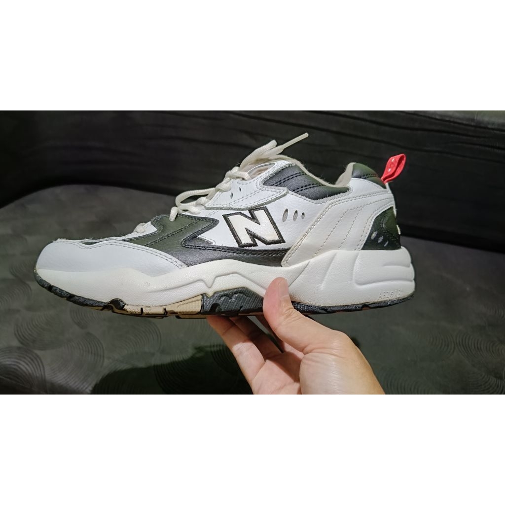 NB 608 White and black