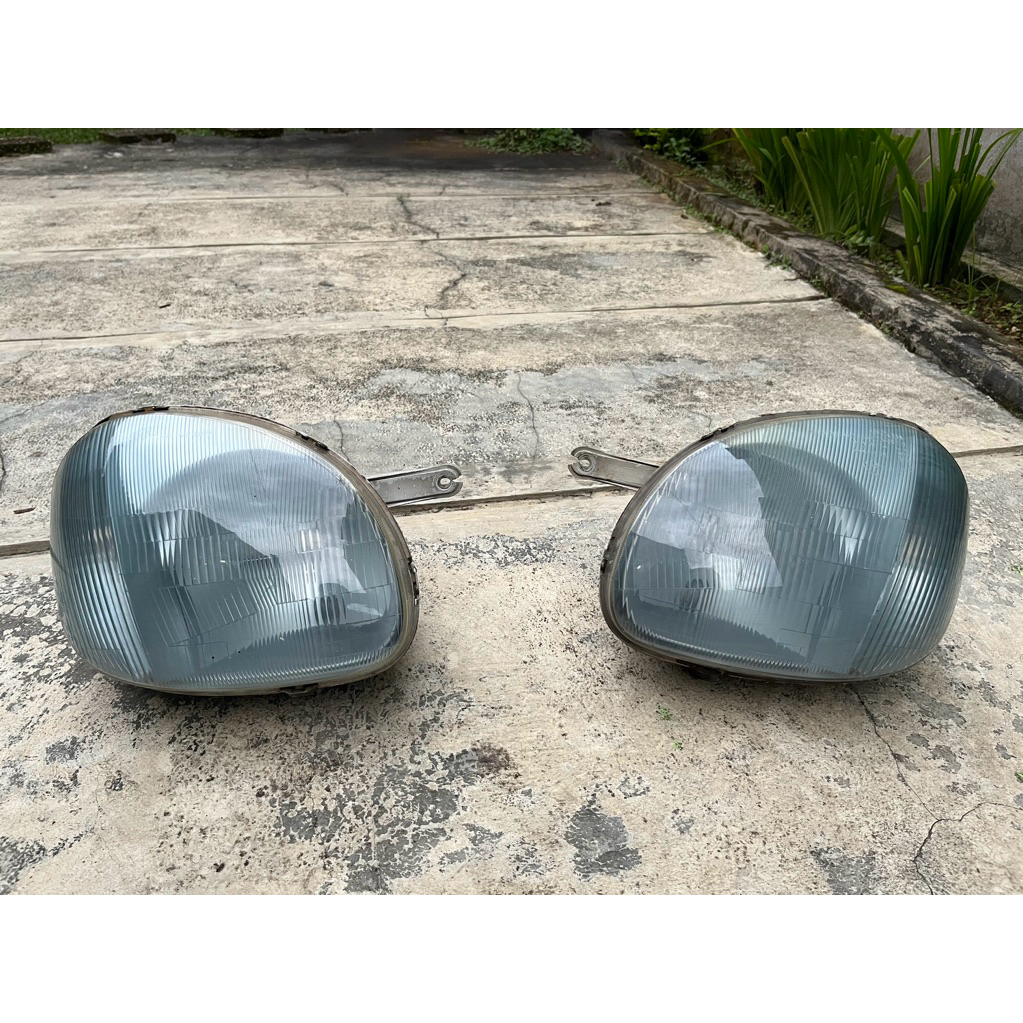 lampu depan kia visto