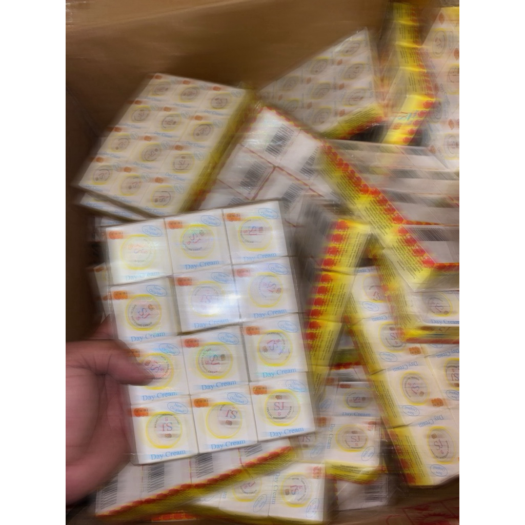 raja || New Etalase Cream EsJe Siang Dan malam per pack isi 12 Pot