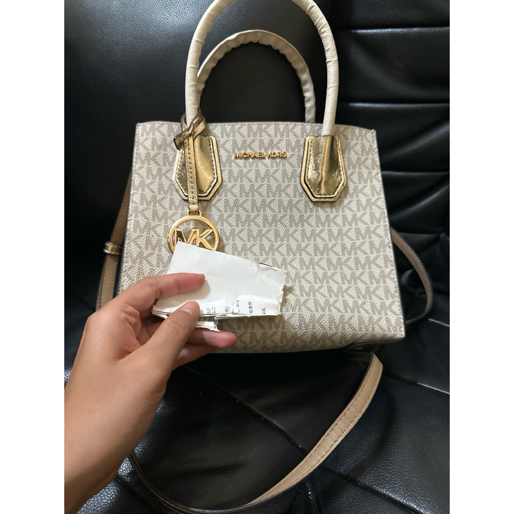 Preloved Michael kors signature
