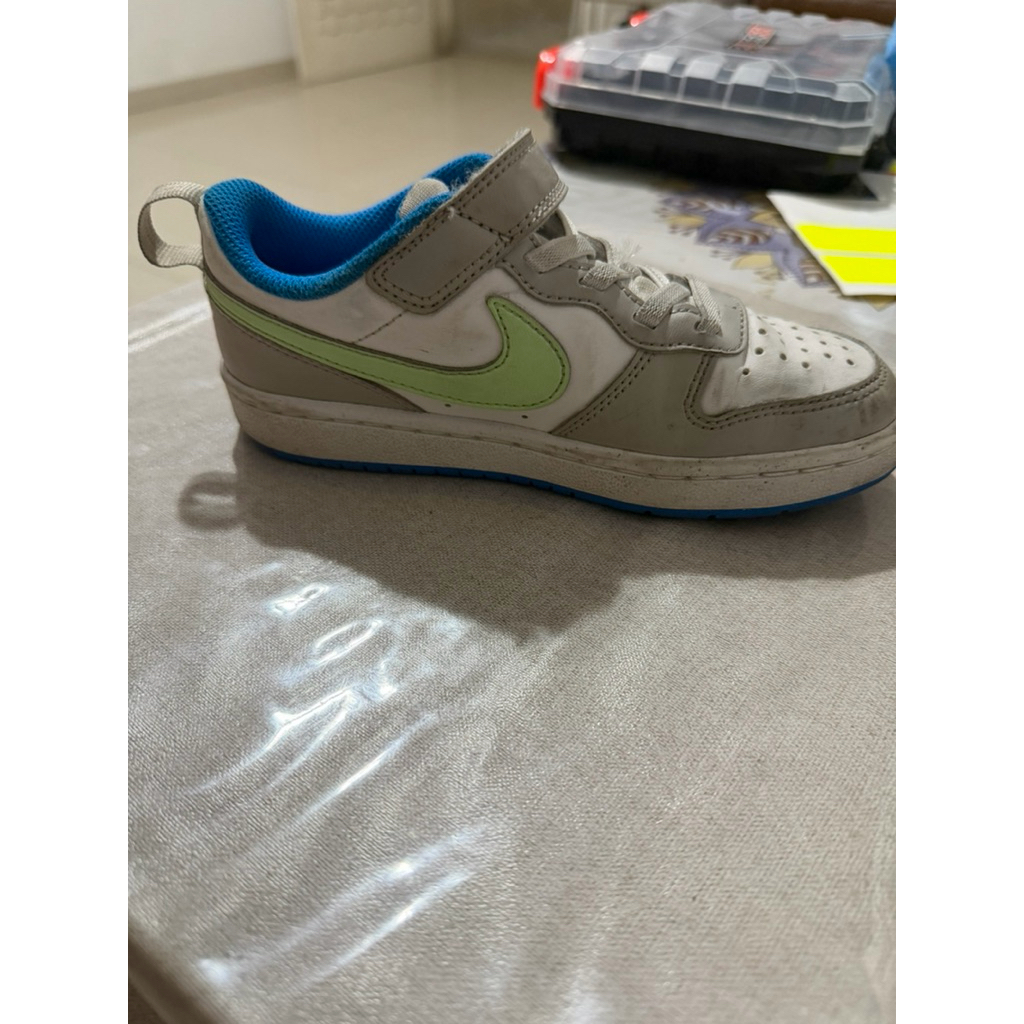 Preloved sepatu anak Nike ASLI