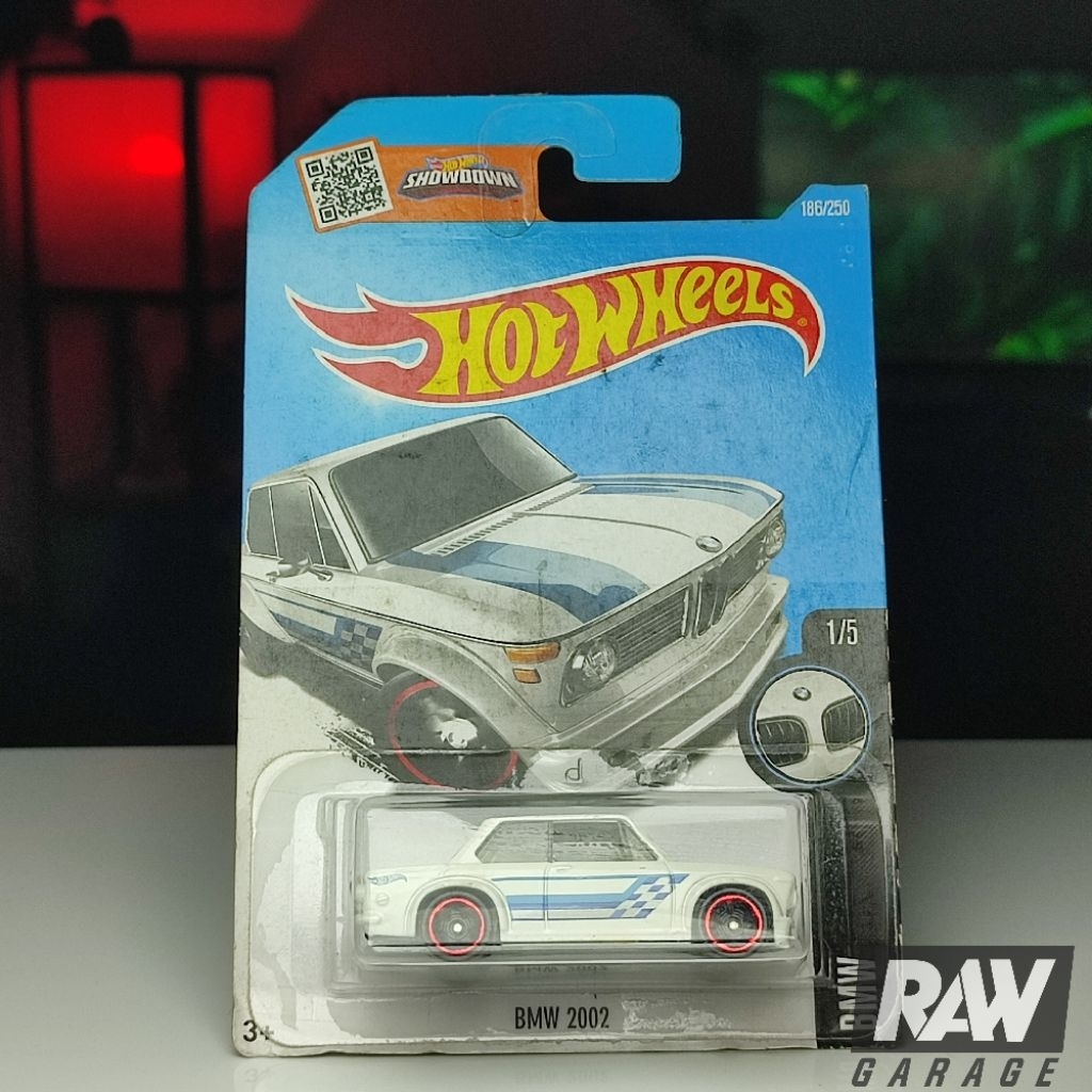 Hot Wheels BMW 2002 Putih White Tampo