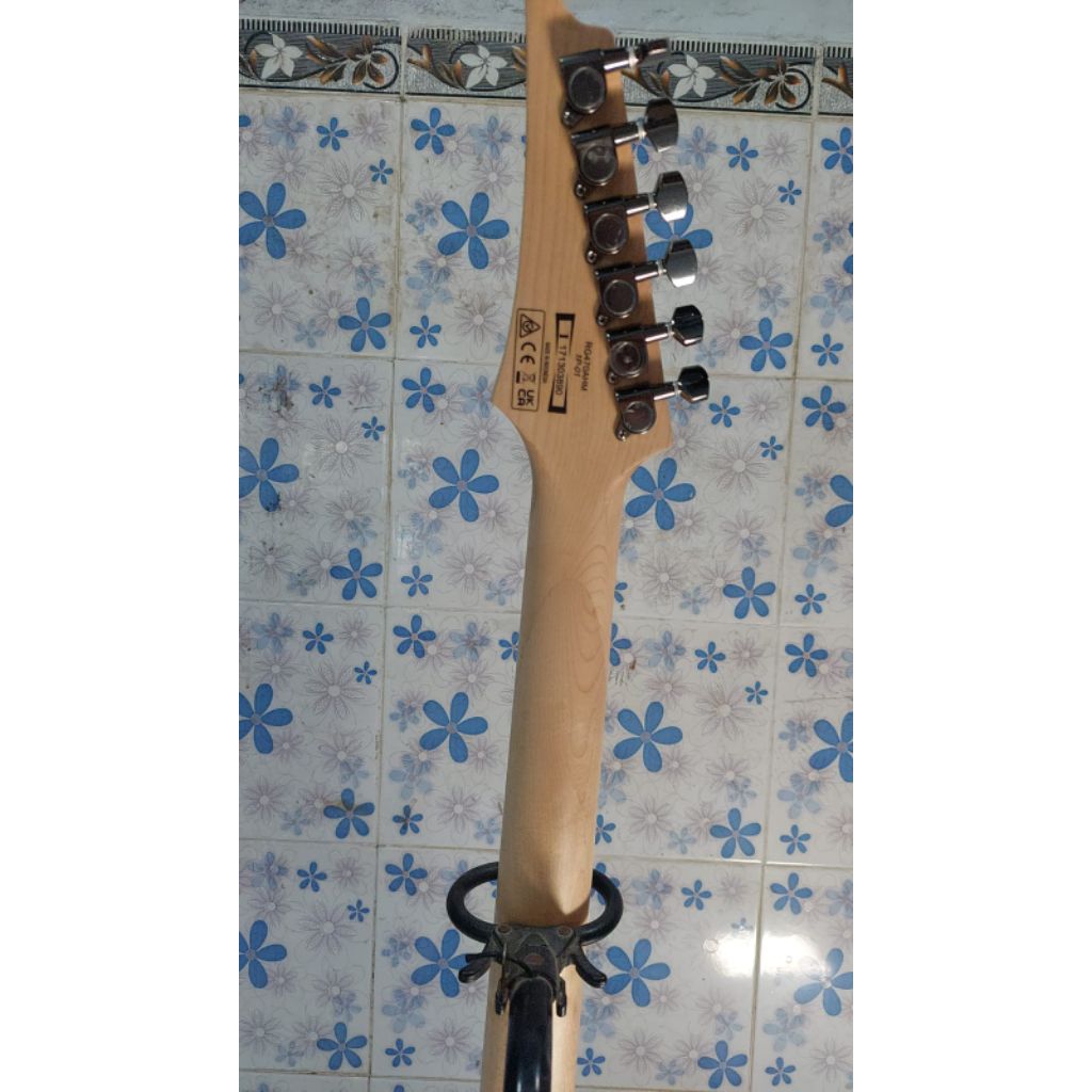 gitar elektrik second like new ibanez rg470ahm original.