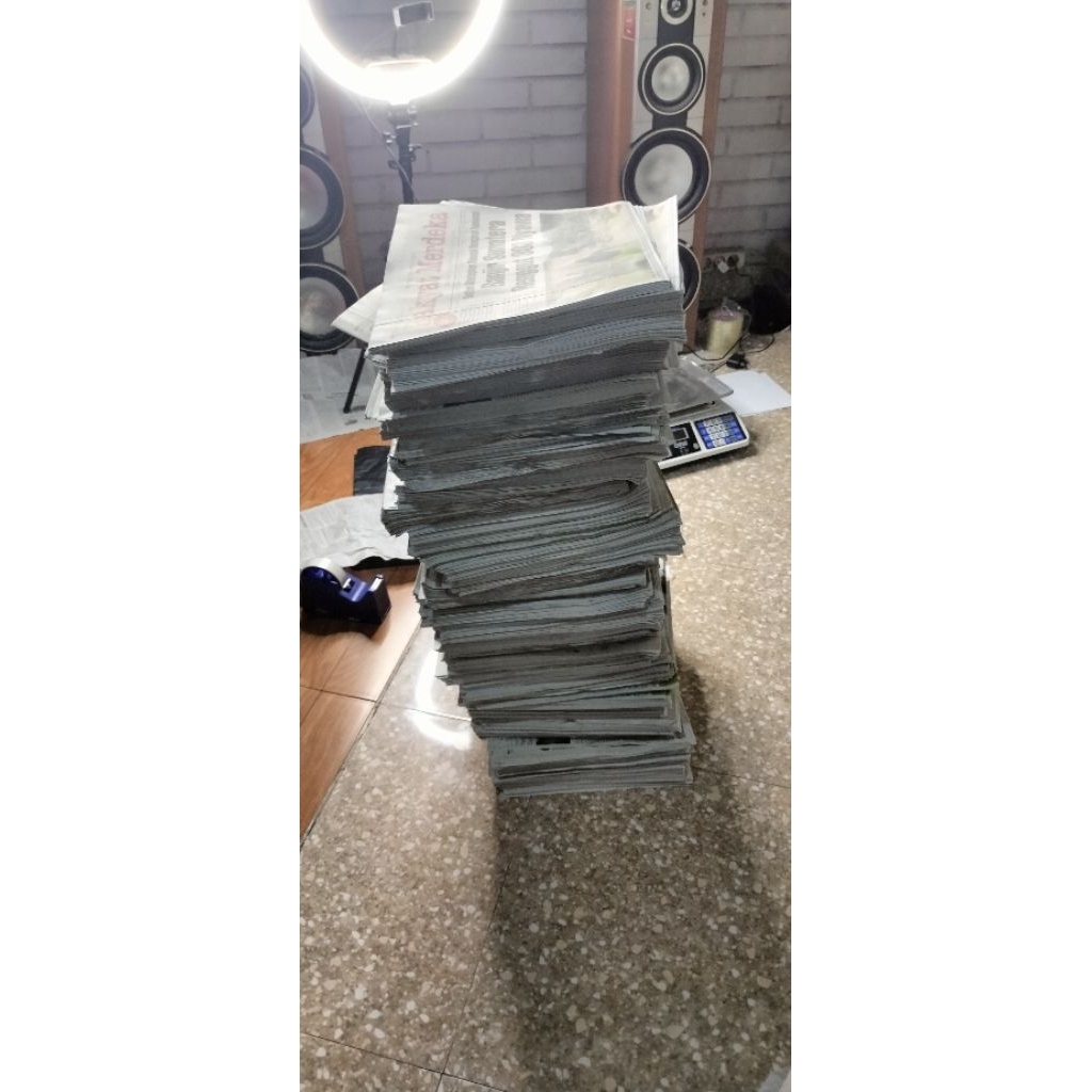 koran baru /koran kiloan/koran bekas /koran baru belum pernah di pake /koran bersih/koran baru/koran