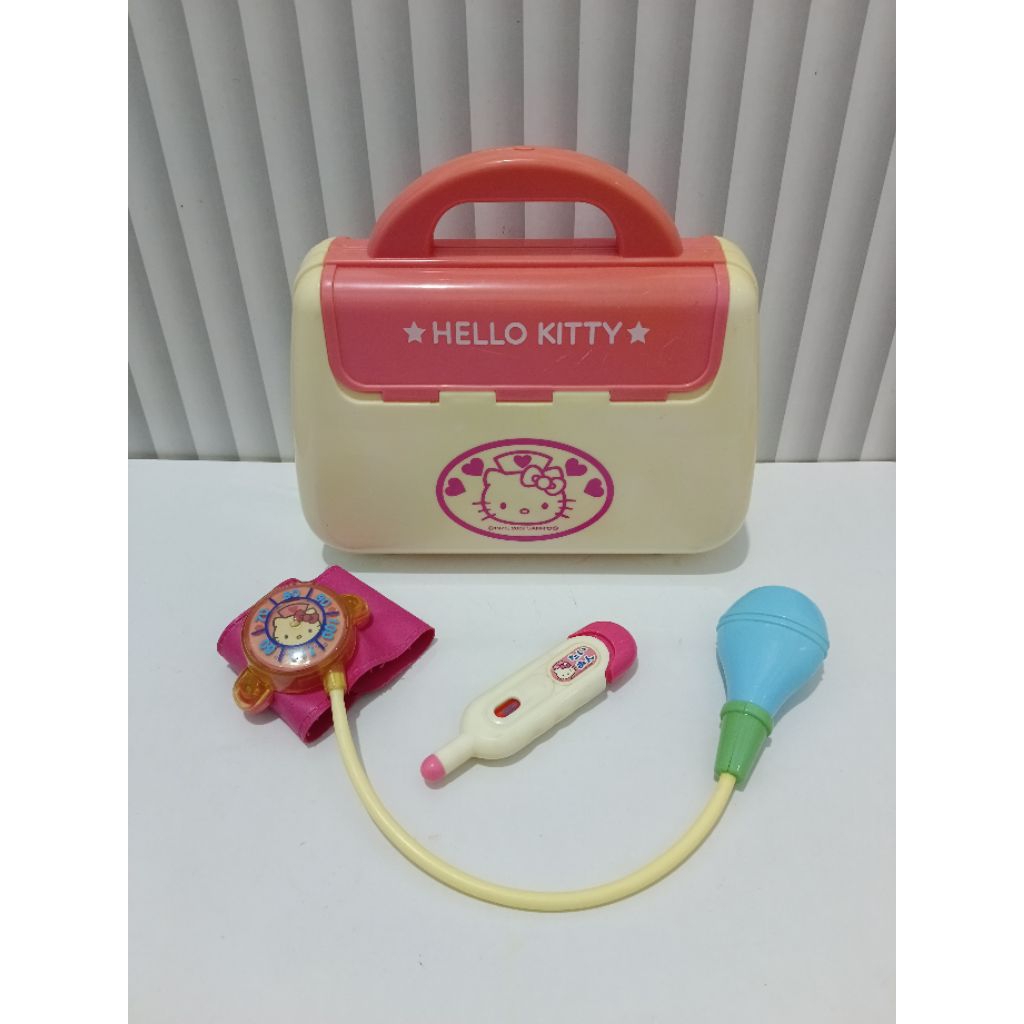 preloved mainan dokteran Hello Kitty