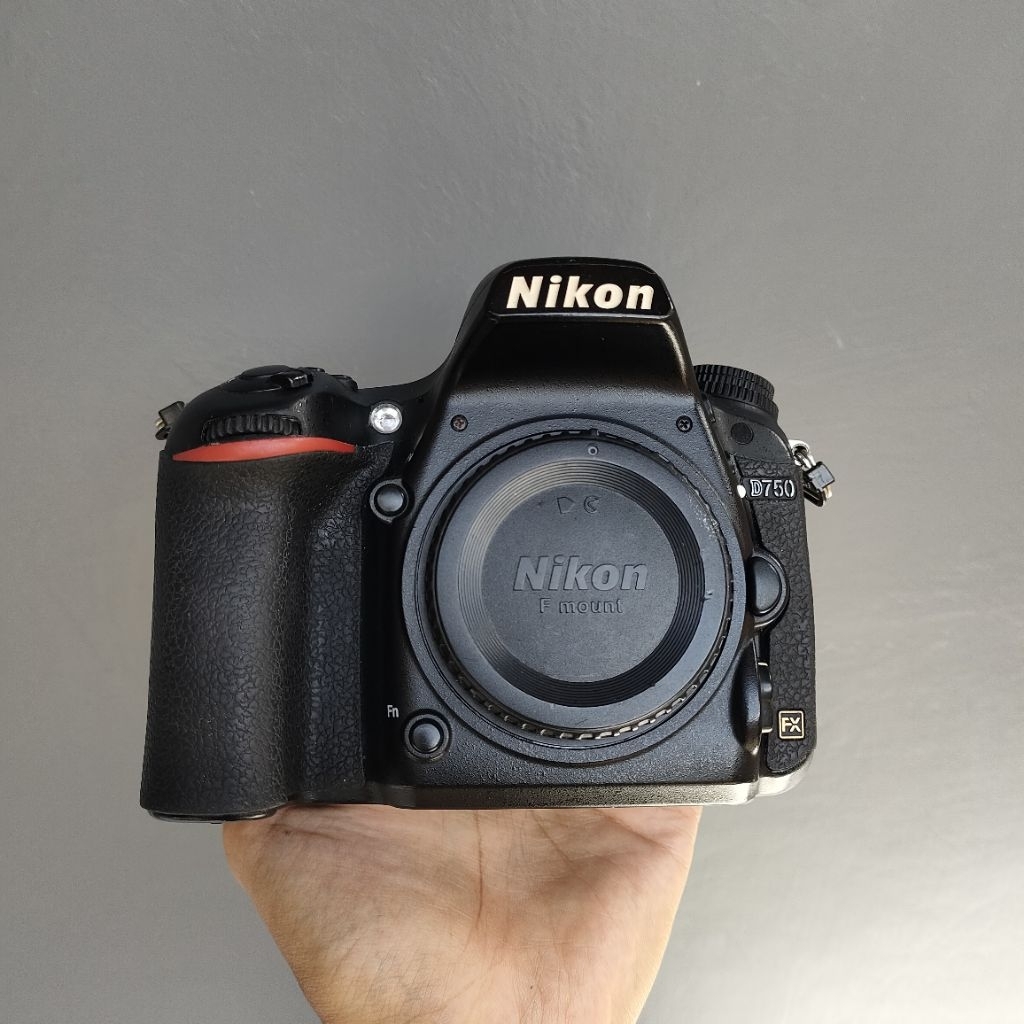 NIKON D750 DSLR SECOND