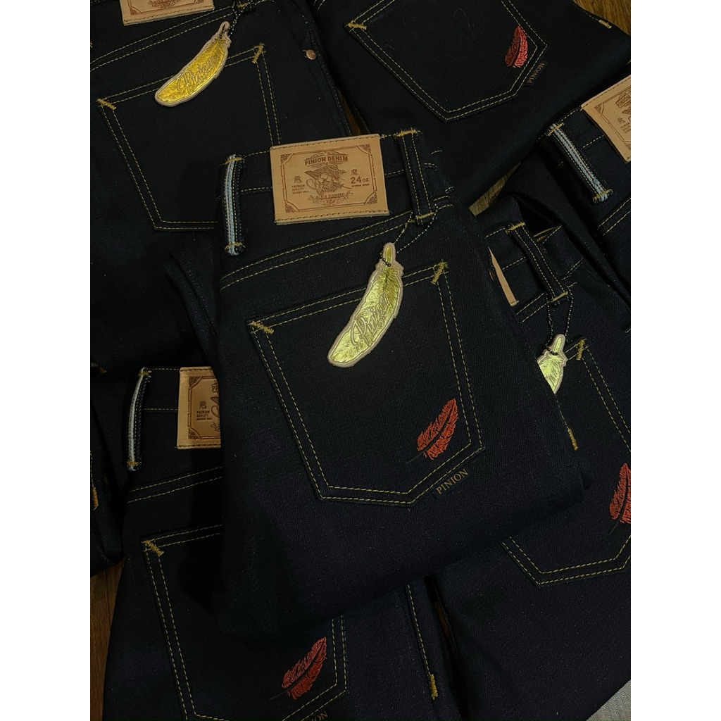 PINION DENIM - BLACK DIAMOND SILVER WEFT 24oz