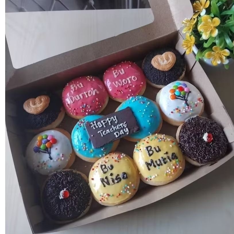 Donat Ultah custom ucapan Hari Guru / Kado hari guru/Kado hari ibu