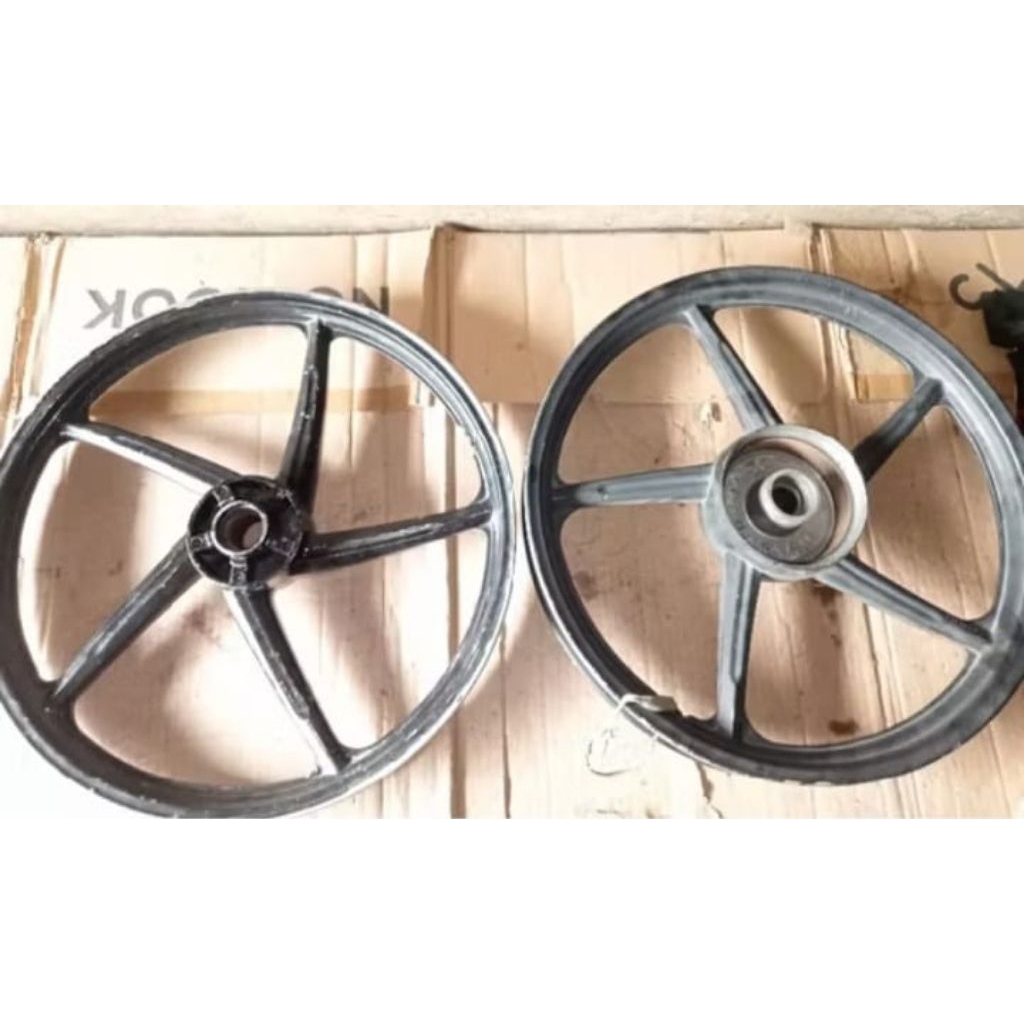 velg pelek Honda motor Supra fit lama, Supra x lama 1set depan belakang original copotan